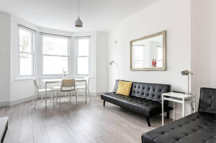 Seafield Seafront Apartments Brighton Екстериор снимка
